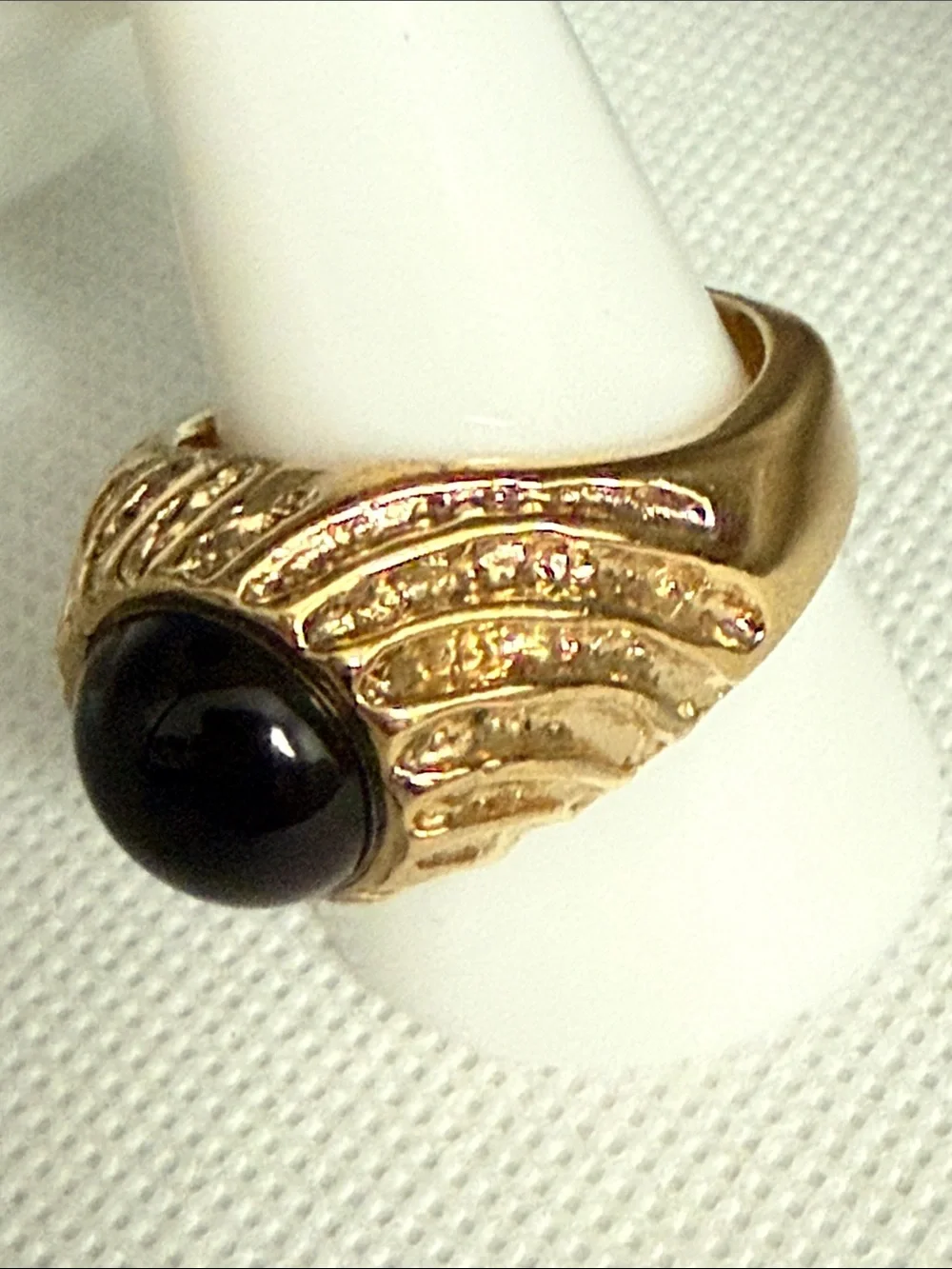 Vintage Big Gold Tone Ring with Black Cabochon size 11.5